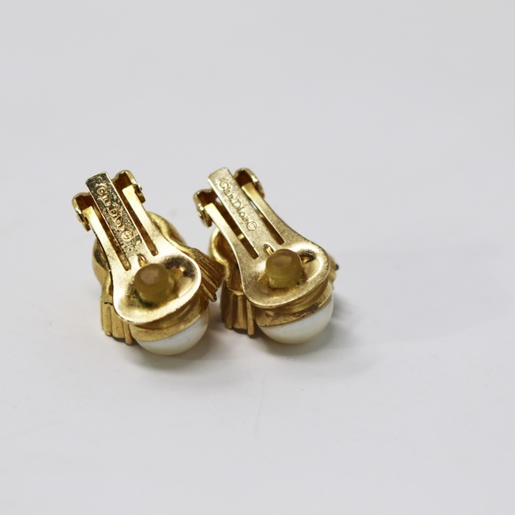 VTG CHRISTIAN DIOR Earrings Gold Plated Faux Pearl Swarovski Crystals Clip Ons. - Picture 3 of 9